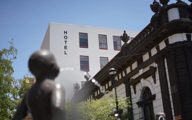 Six Hotel Guadalajara Degollado