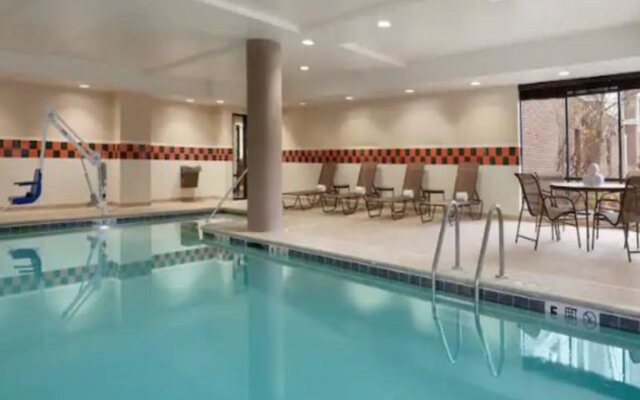 Hampton Inn & Suites Hartford/East Hartford