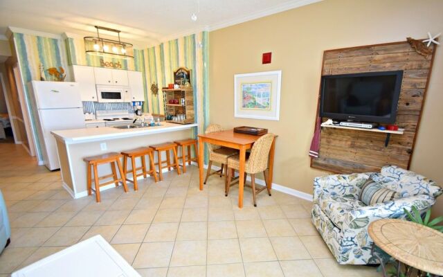 Tradewinds 1203 by RedAwning