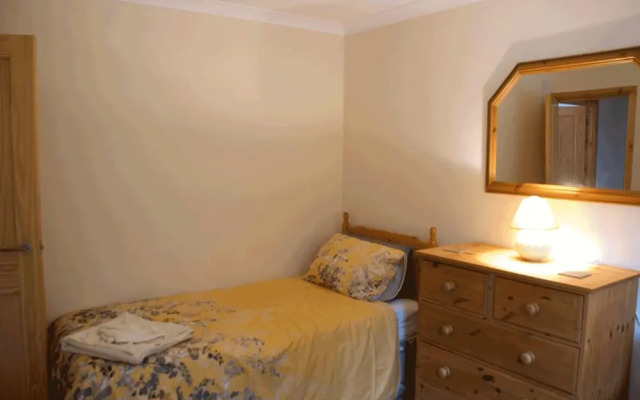 Lovely 3 Bedroom Bungalow Located in Drummore