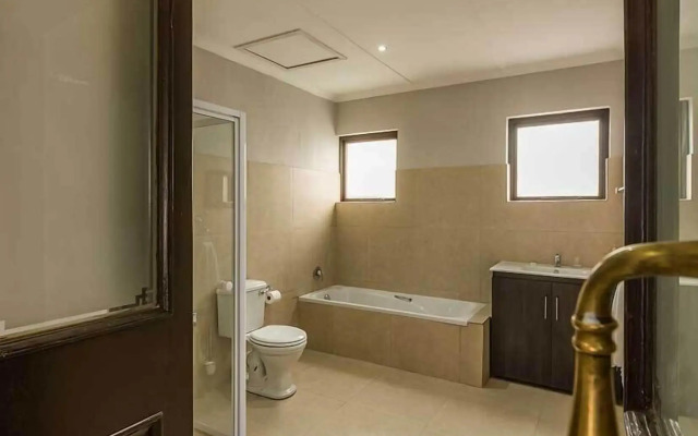 Clanwilliam Hotel by Country Hotels