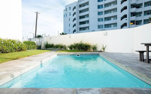 Beachfront 2 bedroom with swimming pool, Blouberg