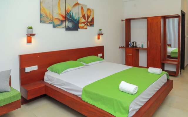 Traveller's Hotel Hikkaduwa
