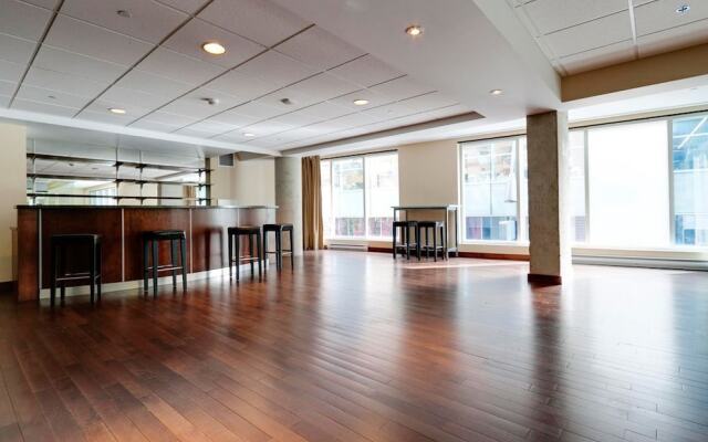Bleury Furnished Suites by Hometrotting