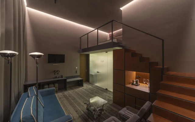 Design Hotel Road
