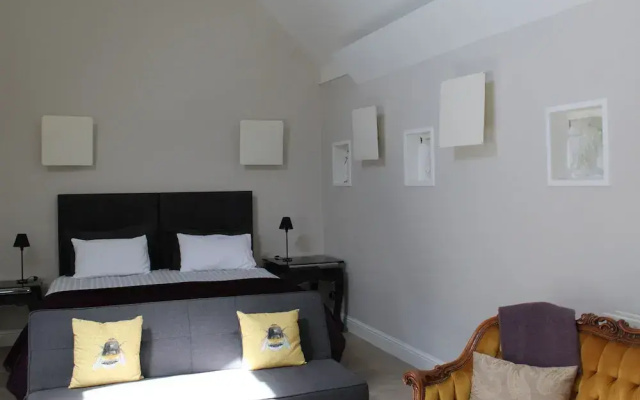 Toadhall Rooms