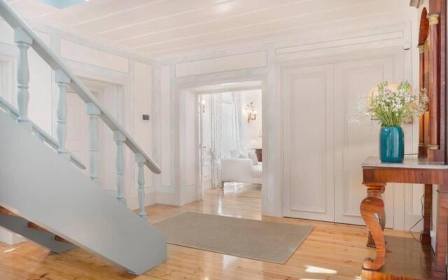Amazing 4 bedroom Villa with POOL, View & Garden