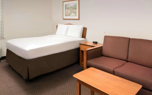 WoodSpring Suites Savannah Garden City