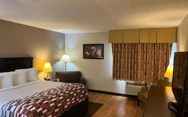 Red Roof Inn & Suites Mt Holly - McGuire AFB