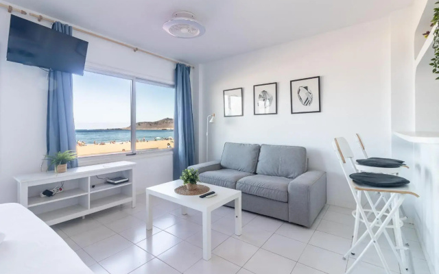 OceanFront Flat I by Canary365