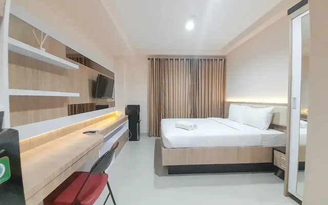 Elegant And Comfortable Studio Patraland Amarta Apartment