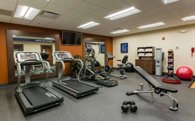 Hampton Inn & Suites Knoxville Papermill Drive