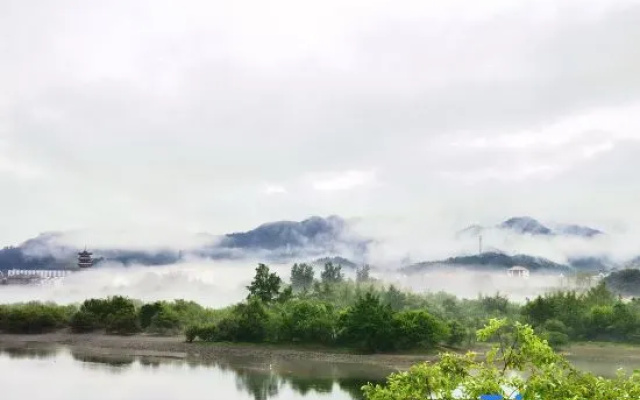 Qingqing Creekside | 360° Infinity Pool · Riverside View Vacation Boutique Stay – Outside – Jiujiang