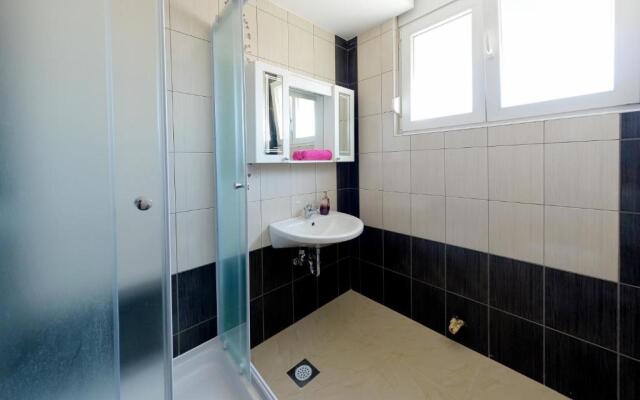 Cozy Two-Bedroom Apartment