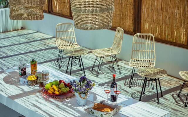Kipos Suites & Apartments