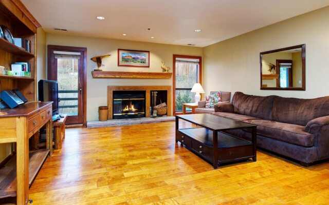 2BR 2BA Silver Cliff Condo by RedAwning