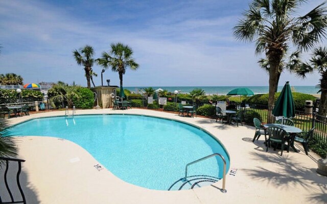 Palms Resort by Elliott Beach Rentals