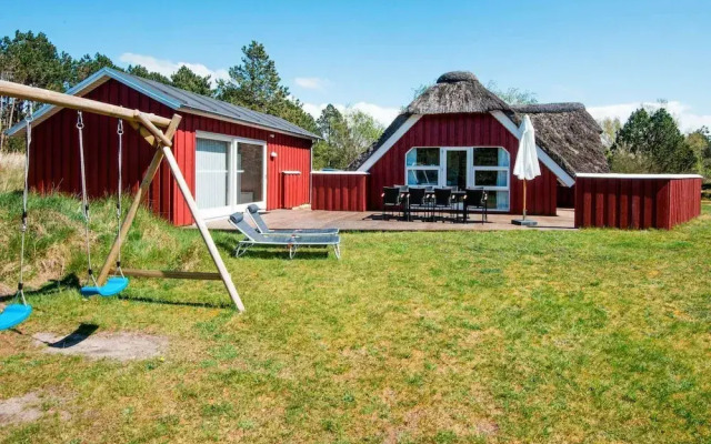 8 Person Holiday Home in Romo-by Traum