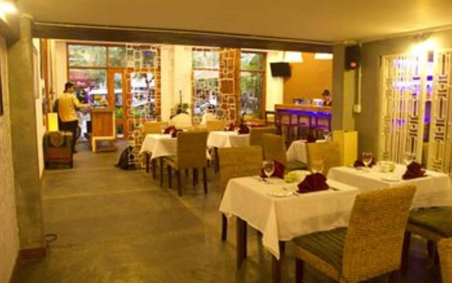 Monsoon Boutique Hotel