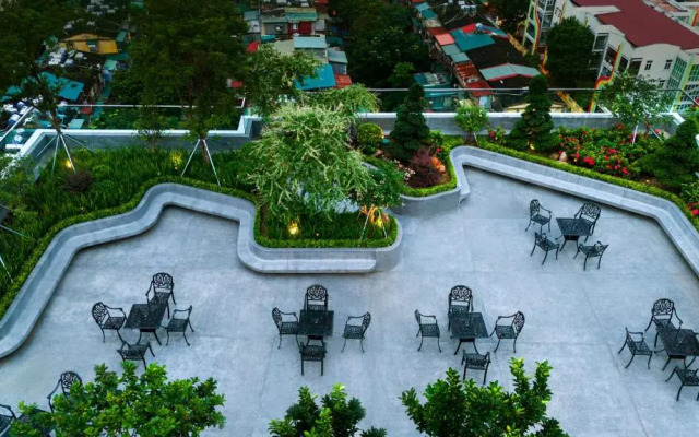 The Gloria Serviced Apartment by Silk Path