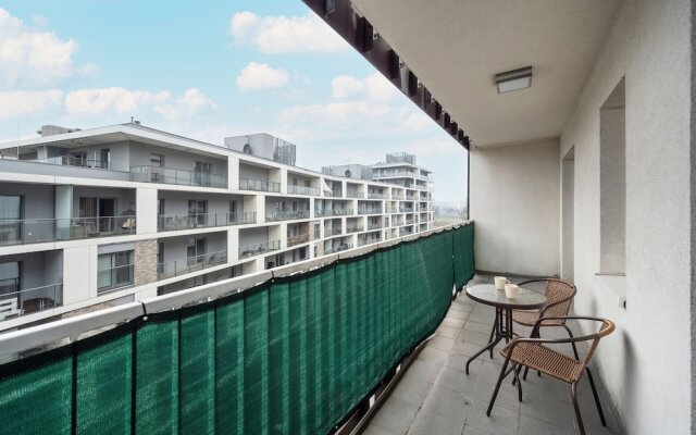 Apartment Near the River by Renters
