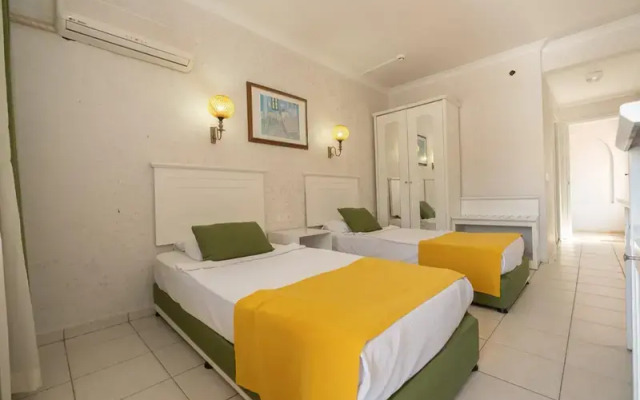 Club Tropical Paradise & Spa