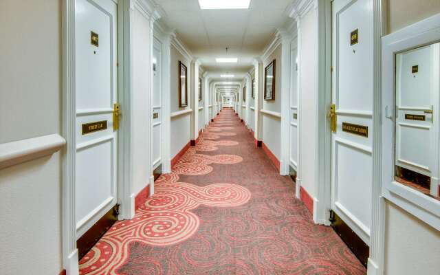 Ramada by Wyndham Metairie New Orleans Airport