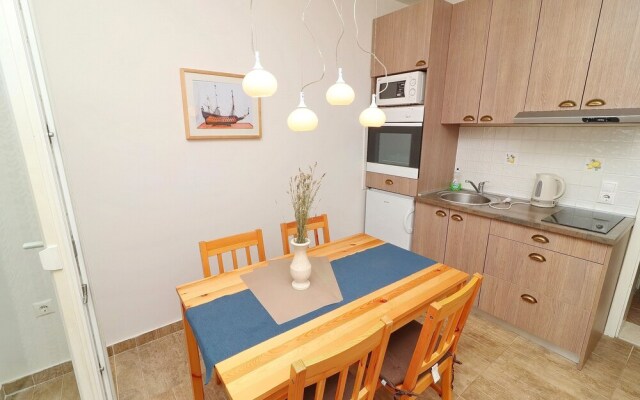 Apartments Trstenica