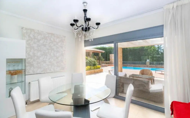 Nefeli & Dina Villas by Diomedes Group