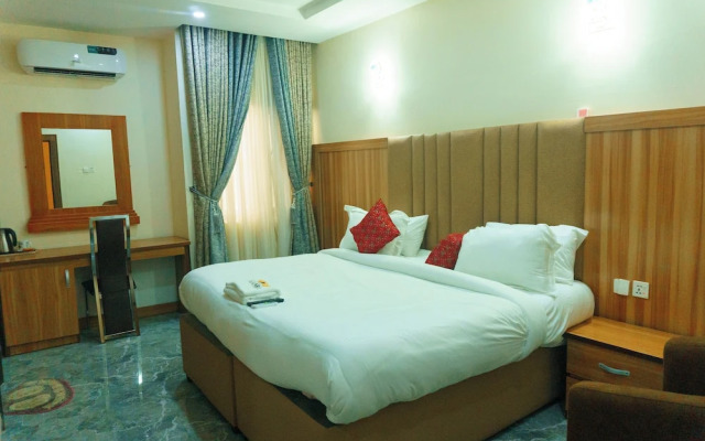 Rolarz Resorts & Hotel