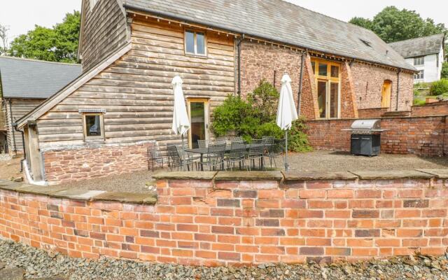 Farm House Barn