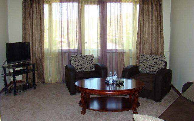 Amrots Hotel