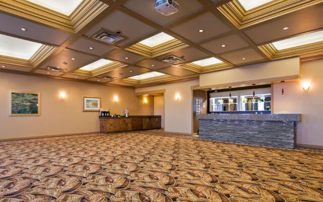 Best Western Plus Mirage Hotel & Resort