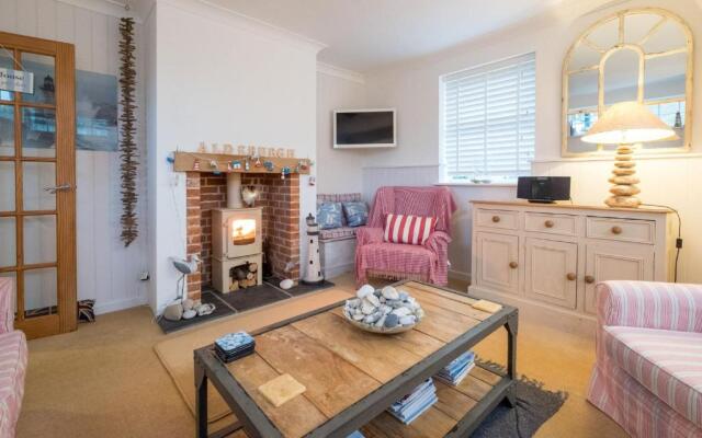 69 Saxmundham Road