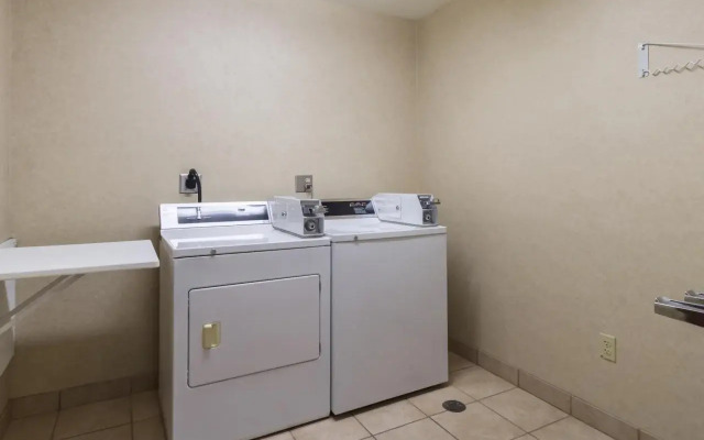 Motel 6 Huron, OH - Sandusky