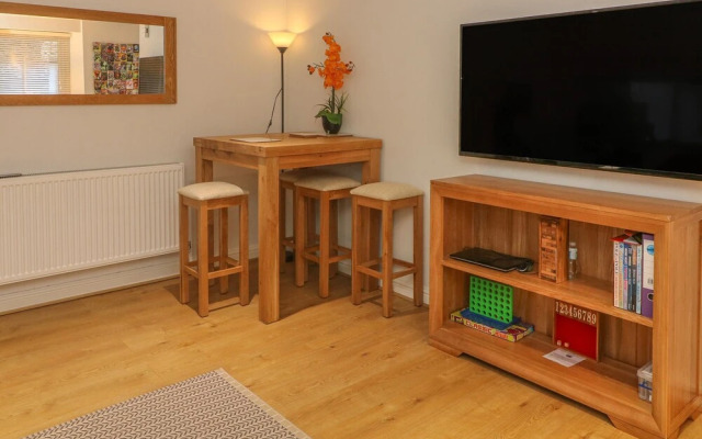 Flat 2 Galloway House