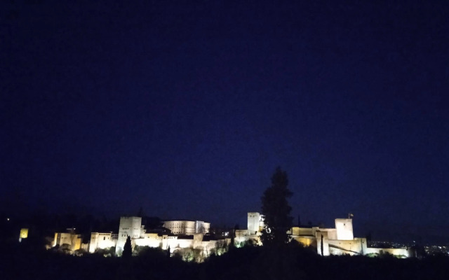 Bonito Ap Centrico Patio Wifi Parking Gratis.