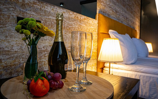 Riverside Boutique Hotel