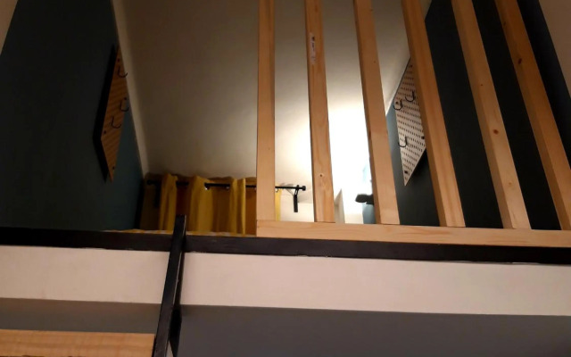 Metro Station MiniMini VAN house