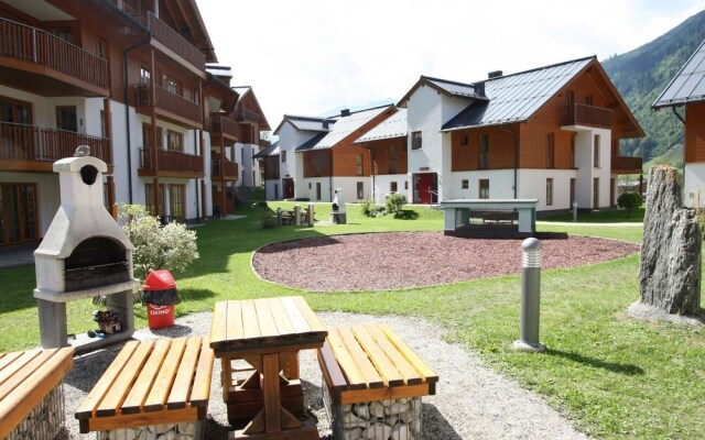 Modern Apartment In Rauris By The Forest