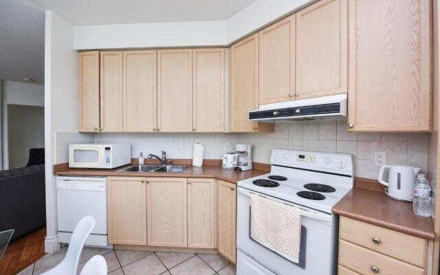 Amazing 2BR & 2BTH Near Square One Mall