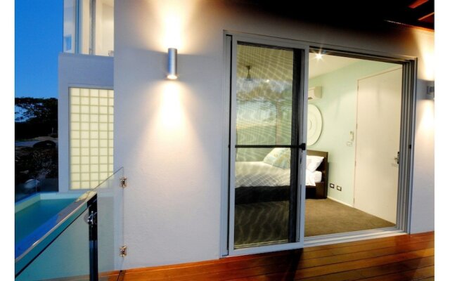 Horizons - Airlie Beach