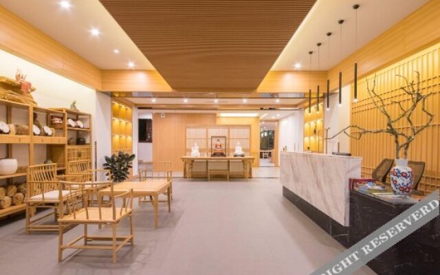 Rezen Retreat Xishuangbanna The Great Pagods Temple