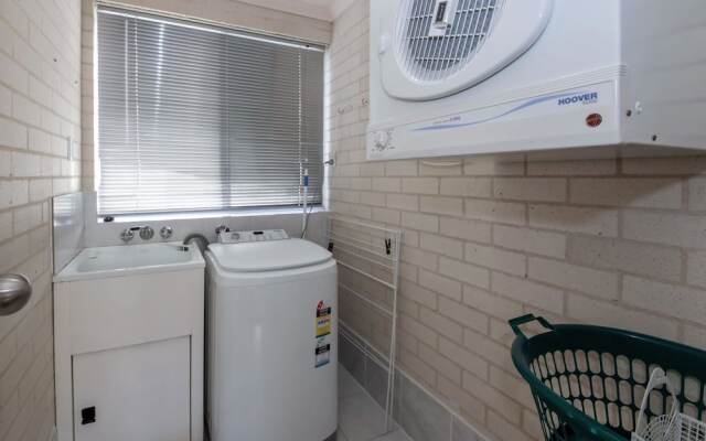 Classic View, 2/49 Victoria Parade