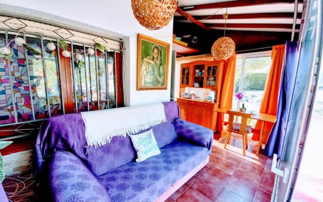 AbelesHome Villa con Piscina, Barbacoa y Parque Infantil.