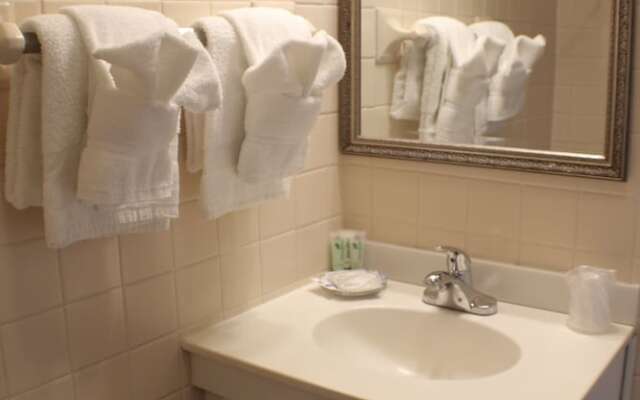 Waynebrook Inn, Est 1865