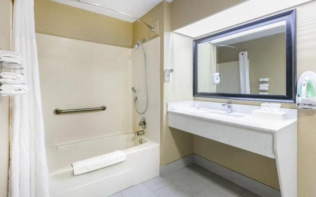 Baymont Inn & Suites Prattville