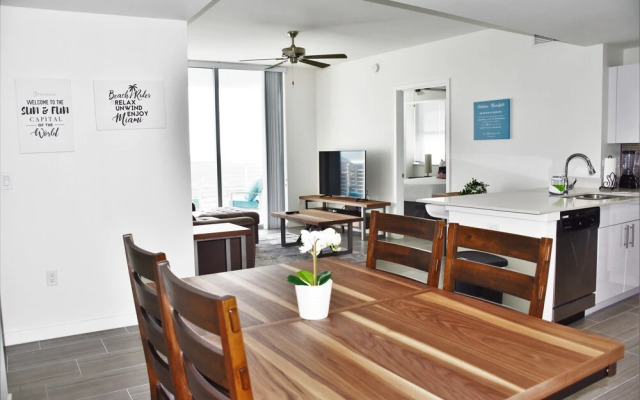 Luxury 2 BR Condos with Balcony