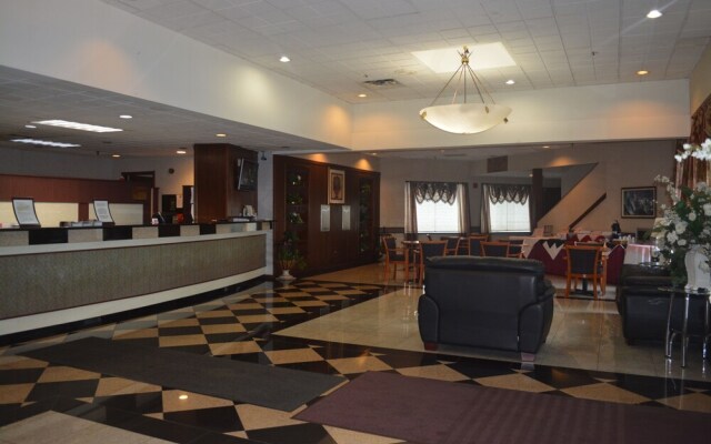 Elk Grove Hotel