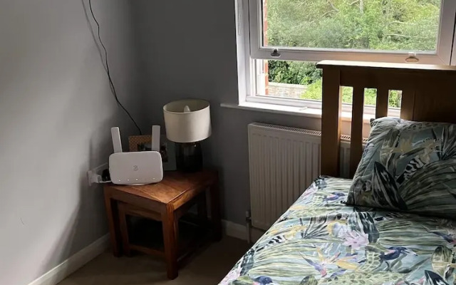 Central Beverley 4-bedroom Townhouse
